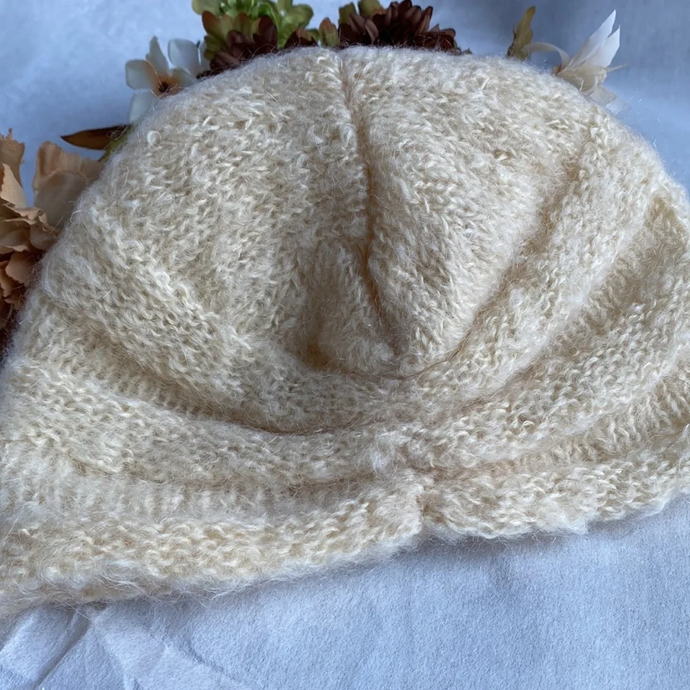 Handmade hat - Picture 2 of 3